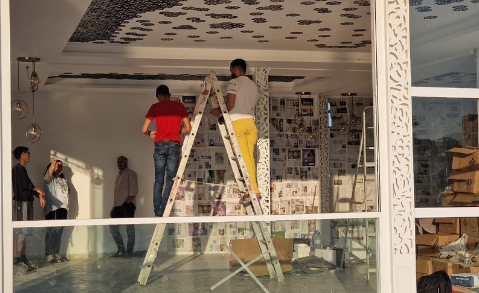 Construction et rénovation - Équipe travaillant sur un projet de rénovation